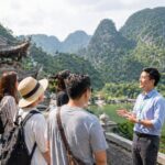 Hướng dẫn viên du lịch
